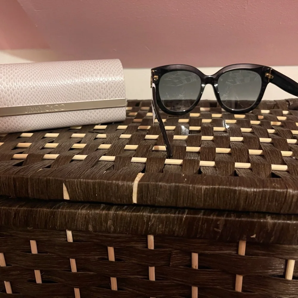 Jimmy Choo women’s sunglasses - Picture 4 of 4